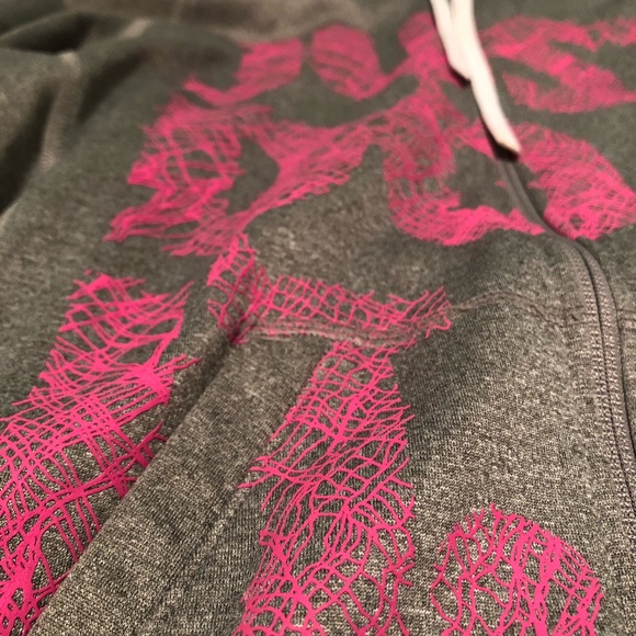 Grey Nike Thermafit Hoodie with pink graphic - Picture 2 of 5